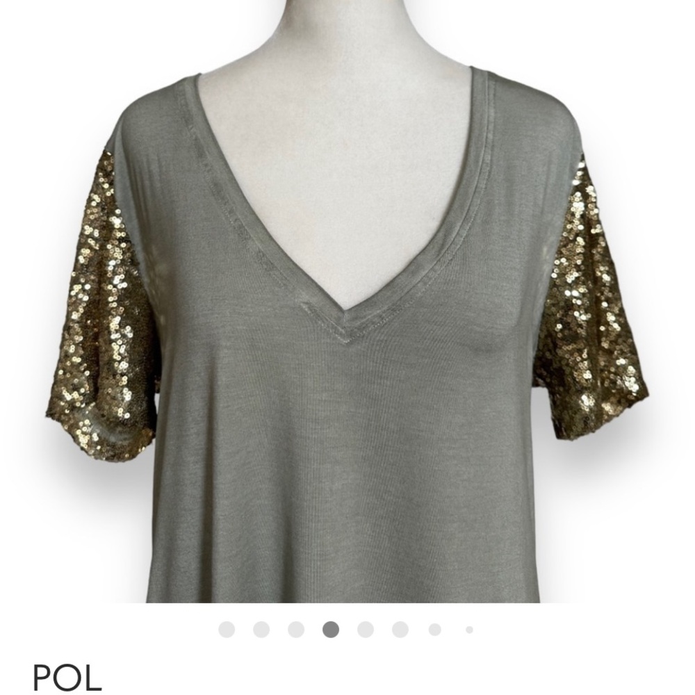 New without tag POL Glow and Glam Sequin Short Sleeve V-Neck Tee | Size Medium